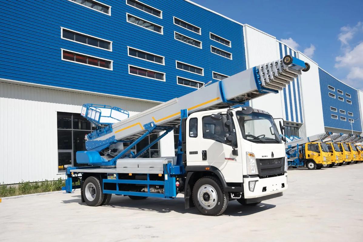 宜都出租云梯车高空作业车 建筑垃圾搬运